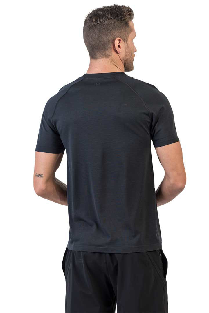 Picture of Reign tech short sleeve - Black