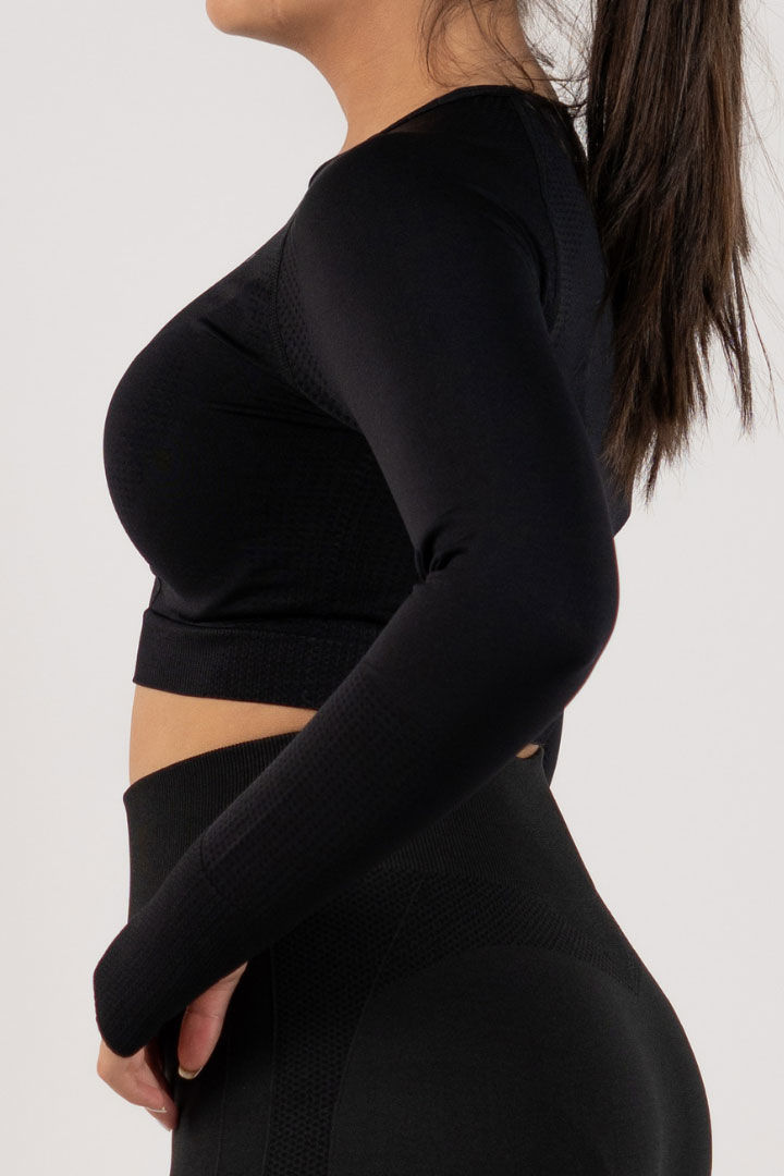 Picture of Peppy 01 Seamless Long Sleeve Crop-Black