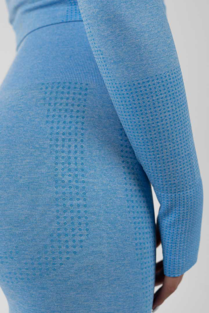 Picture of Peppy 01 Seamless Long Sleeve Crop-Sky Blue