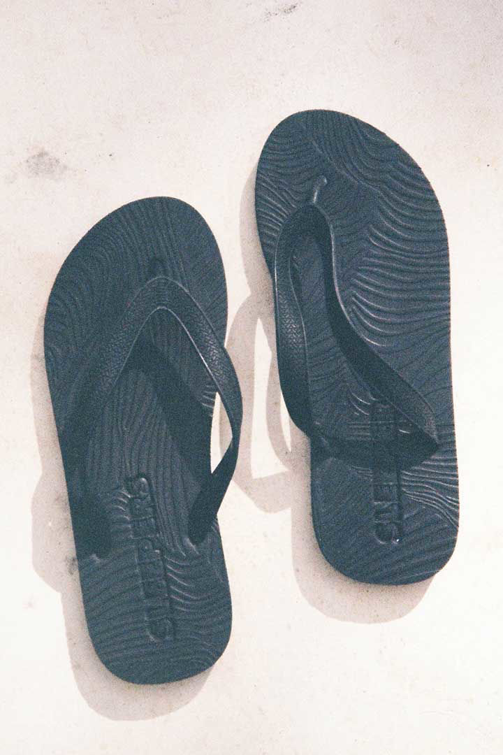 صورة Mens Regular Flip Flops-Black