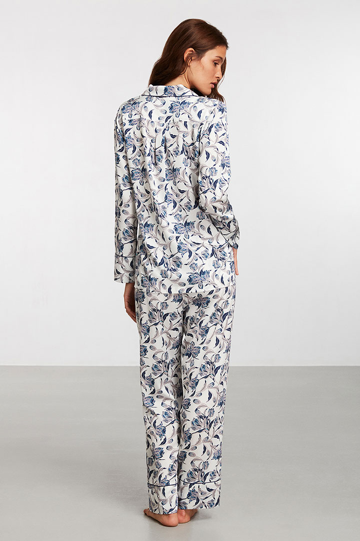 صورة Blue Floral Patterned Pajama Set-White
