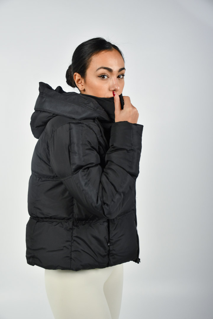 صورة Hooded Puffer Jacket-Black