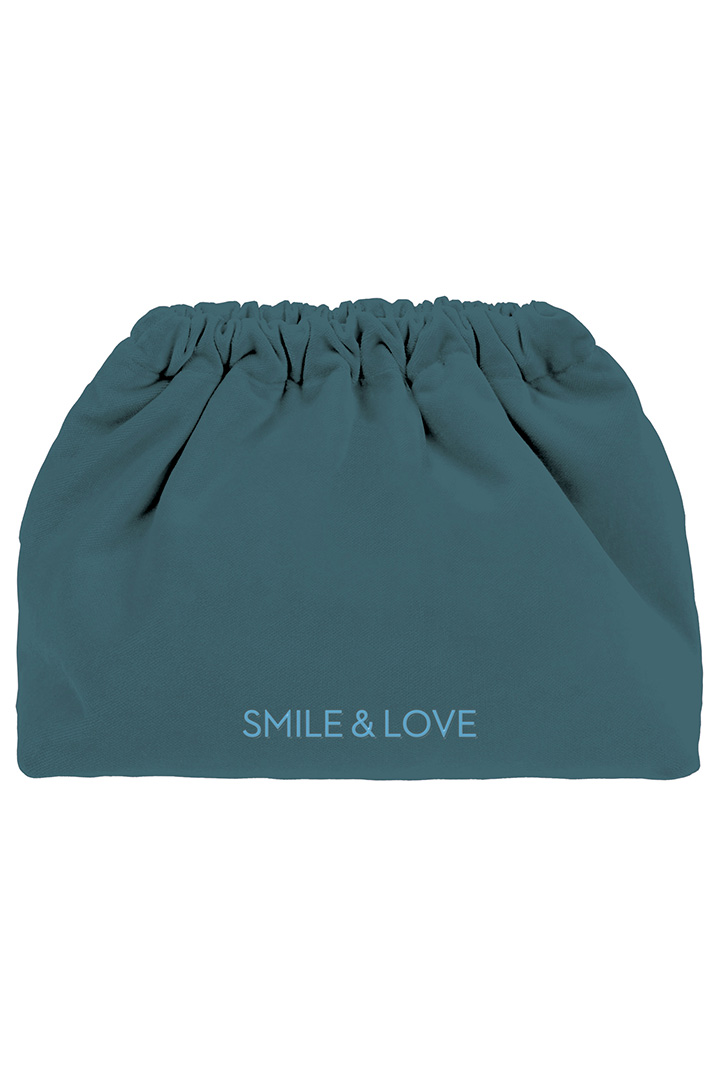 صورة Smile & Love Velvet Clutch Bag