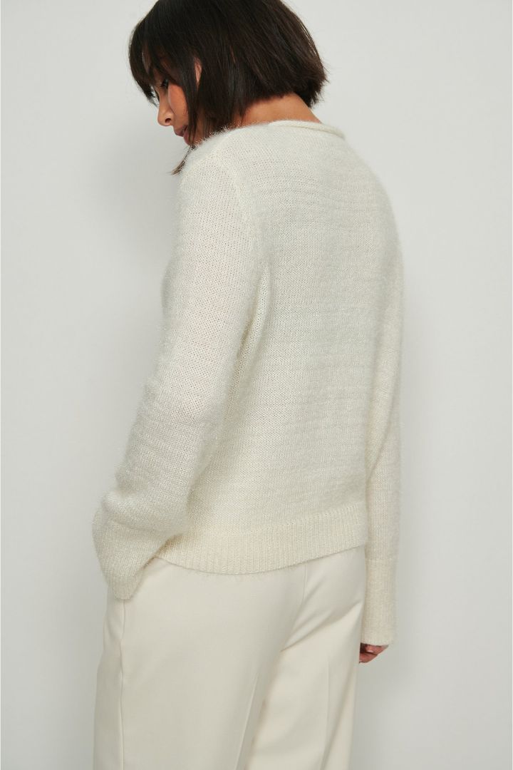 Picture of Diagonal Buttoned Knitted Cardigan-white