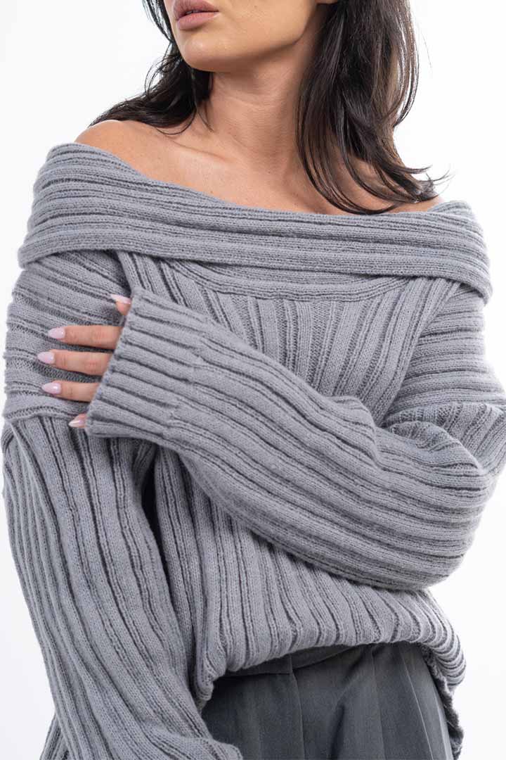 صورة Knitted Off Shoulder Sweater-Grey