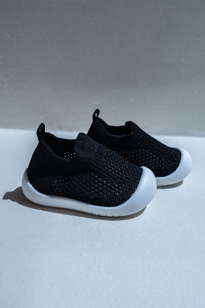 Picture of Baby Slip On Black 